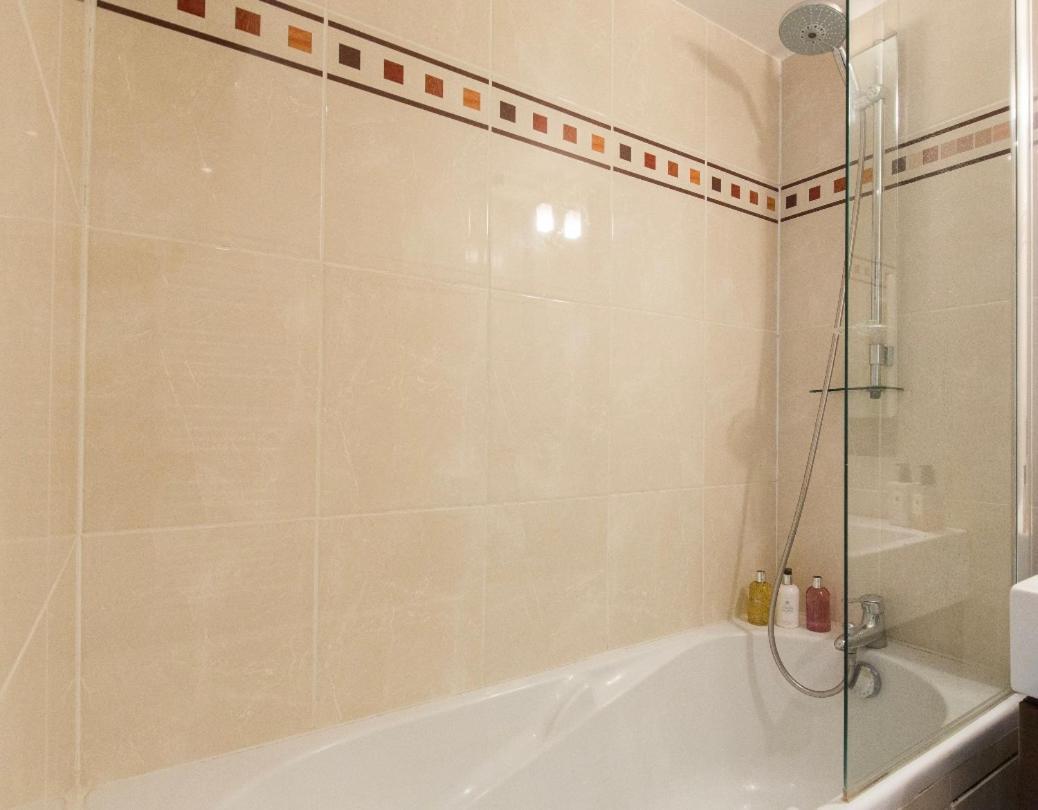 Luxury 3 Piece Garden In Cannes Marina Apartment Mandelieu-la-Napoule