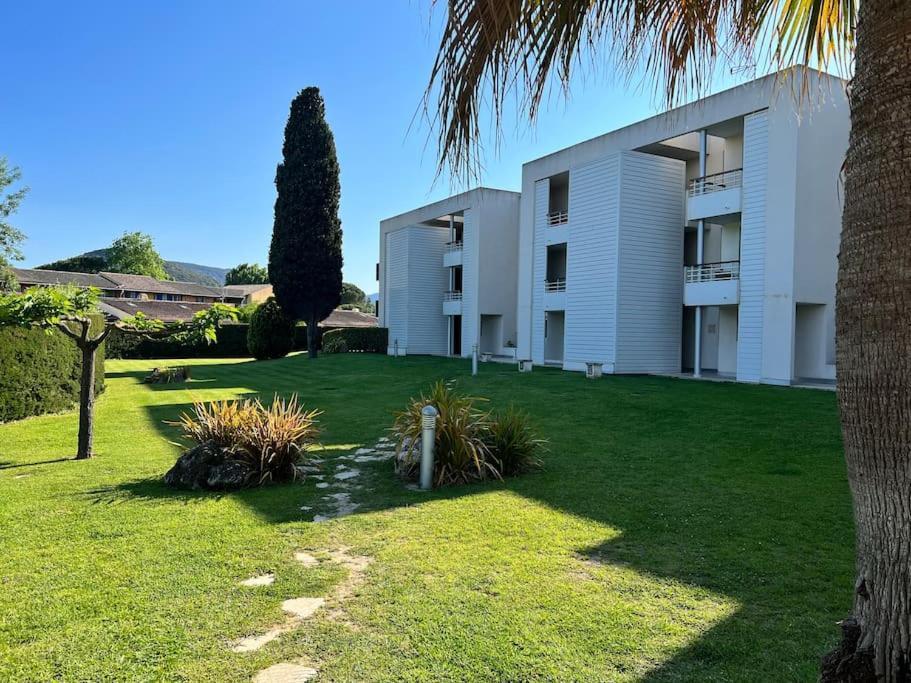 Luxury 3 Piece Garden In Cannes Marina Apartment Mandelieu-la-Napoule