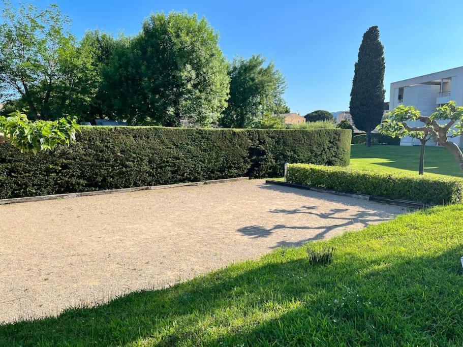Luxury 3 Piece Garden In Cannes Marina Appartement